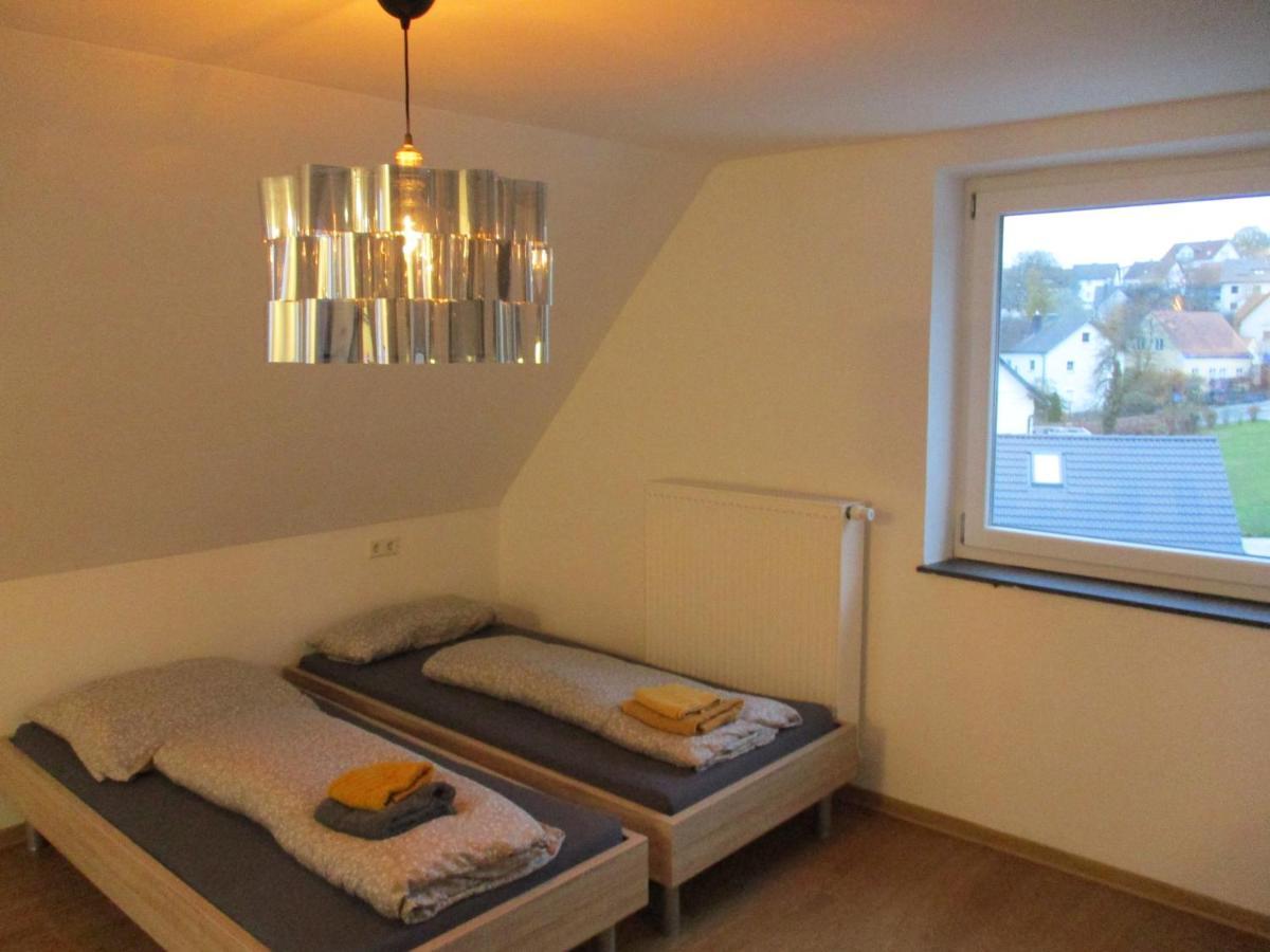 Parsberger Ferienwohnung 6 エクステリア 写真